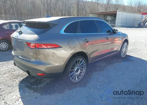 2017 Jaguar F-Pace 35T Prestige from USA, damaged, VIN SADCK2BV7HA489793
